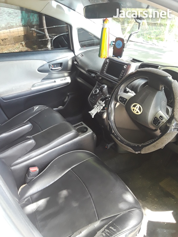 Toyota Wish 1,8L 2009-4