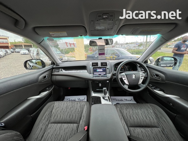 Toyota Crown 2,5L 2012-9