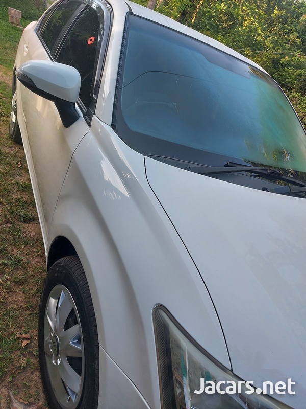 Toyota Axio 1,8L 2014-7