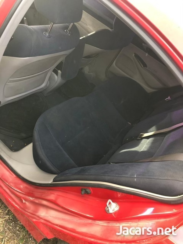 Honda Civic 1,8L 2010-4
