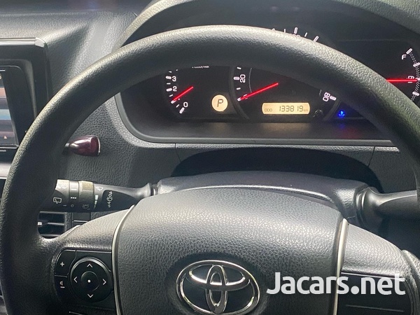 2014 Toyota Voxy-5