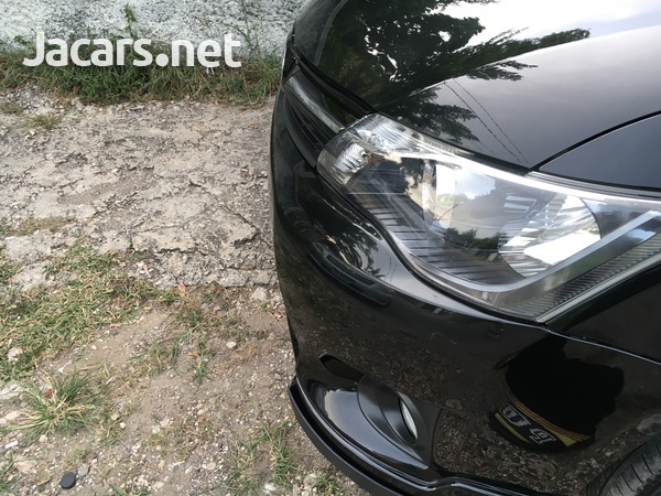 Toyota Fielder 1,8L 2013-11