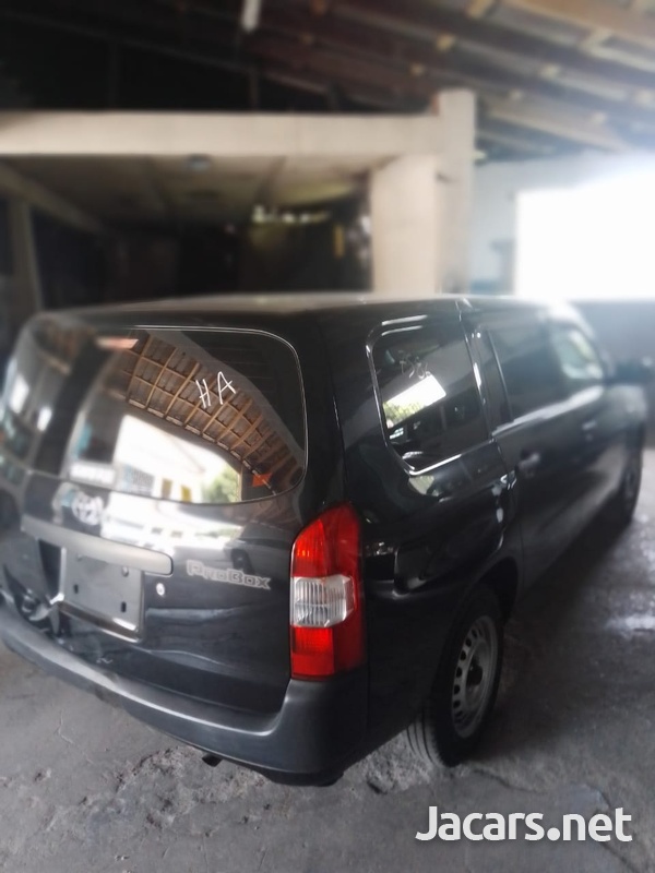Toyota Probox 1,5L 2017-1