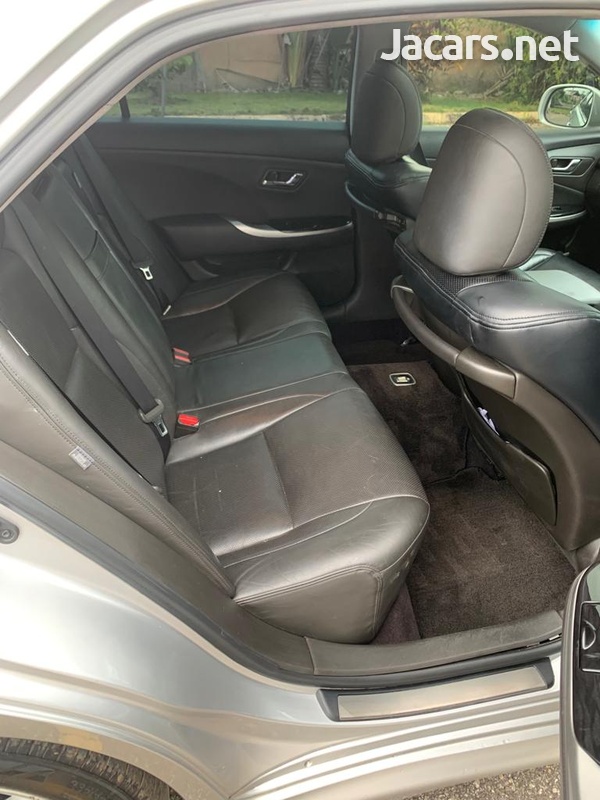 Toyota Crown 3,5L 2011-3