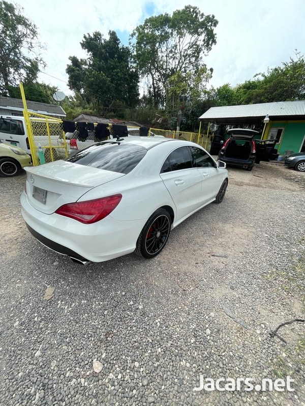 Mercedes-Benz CLA-Class 2,5L 2014-6