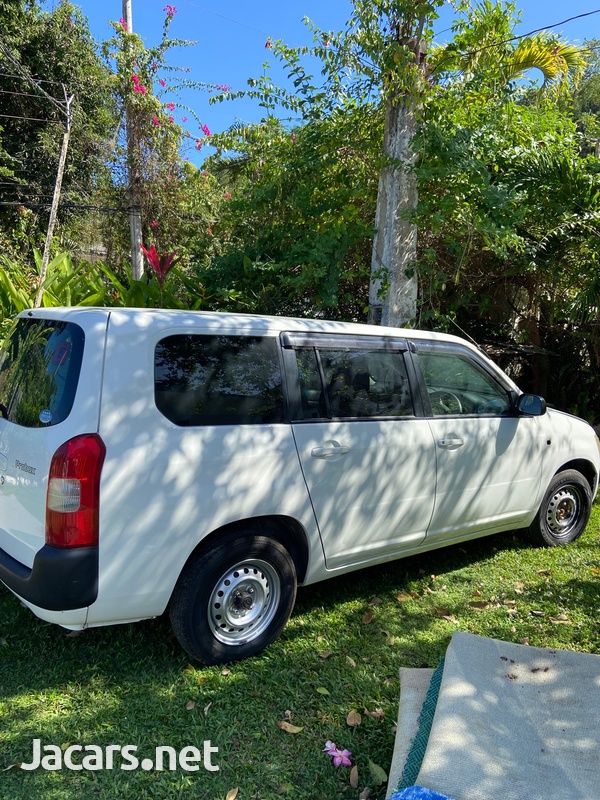 Toyota Probox 1,5L 2014-13