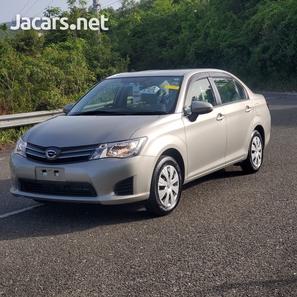 Toyota Axio 1,5L 2013-3