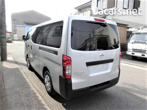2017 NISSAN CARAVAN NV350 WINDOW VAN-2