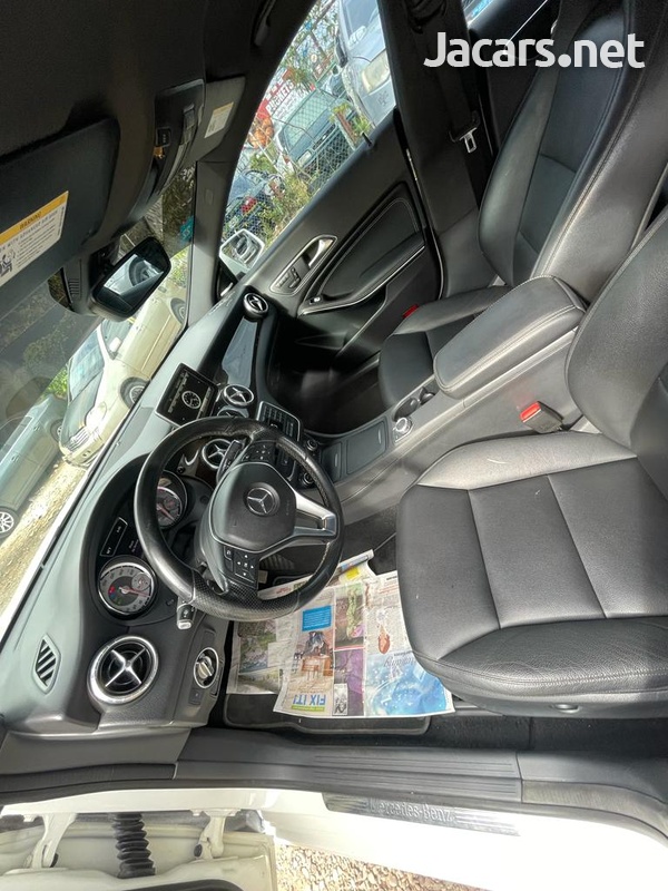 Mercedes-Benz CLA-Class 2,5L 2014-5