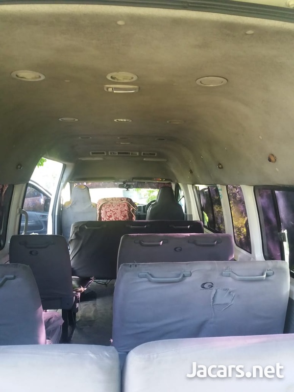 2008 Toyota Hiace-2