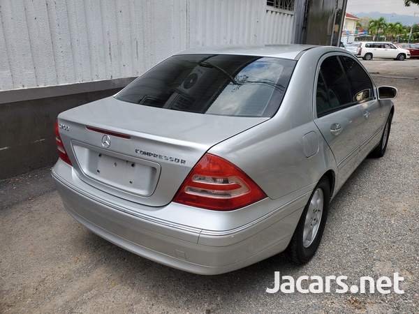 Mercedes-Benz C-Class 2,0L 2003-4