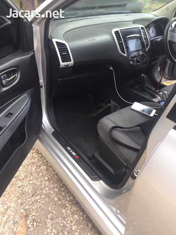 Nissan Wingroad 1,5L 2012-5