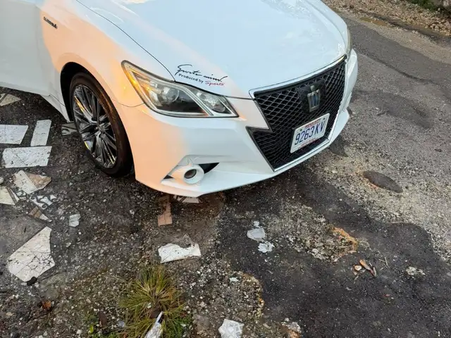 Toyota Crown Athlete