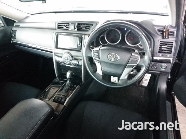 Toyota Mark X 2,5L 2013-5