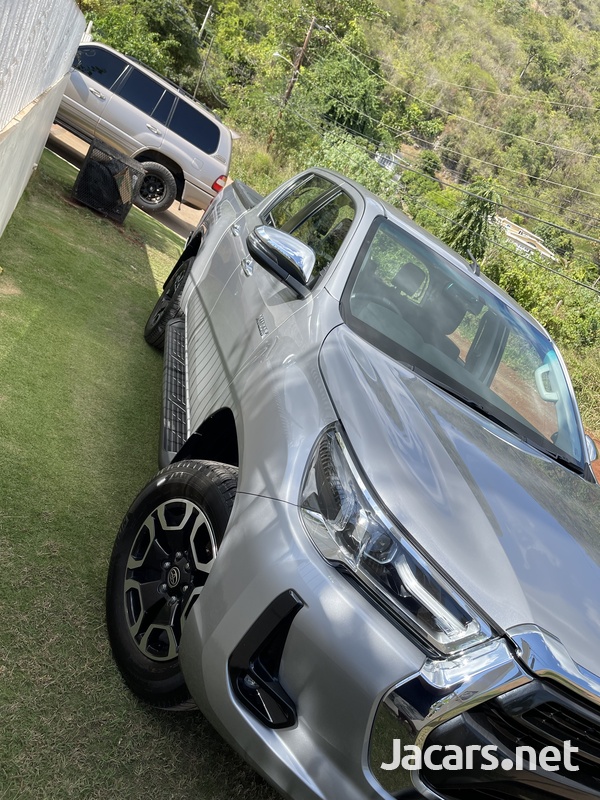 2021 Toyota Hilux-4