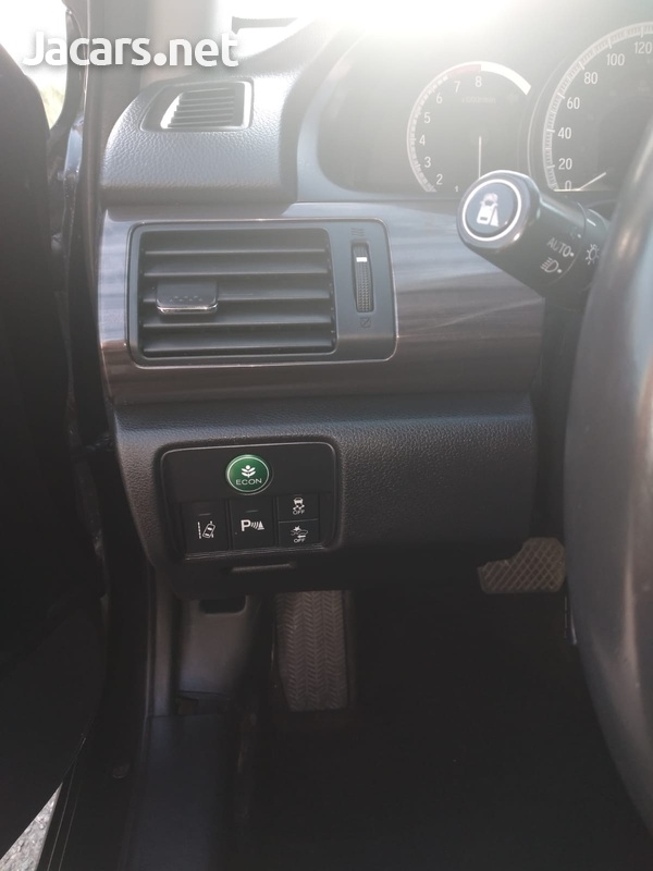 Honda Accord 3,5L 2017-8