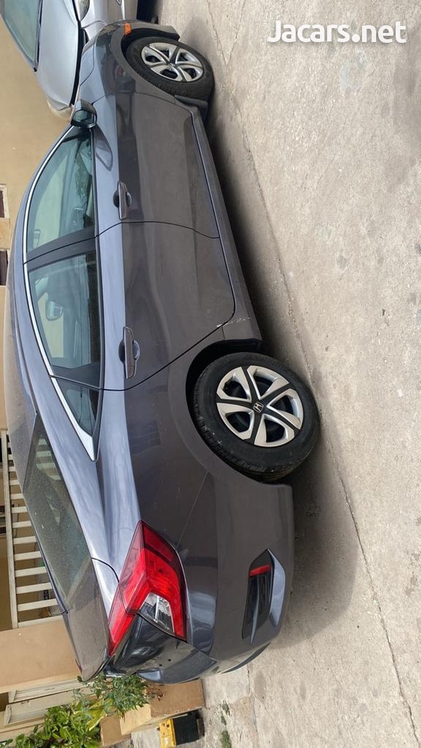 Honda Civic 1,8L 2018-8