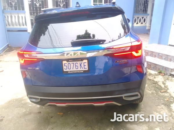KIA Seltos 1,5L 2022-3