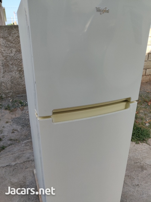 Whirlpool Refrigerator like new-4