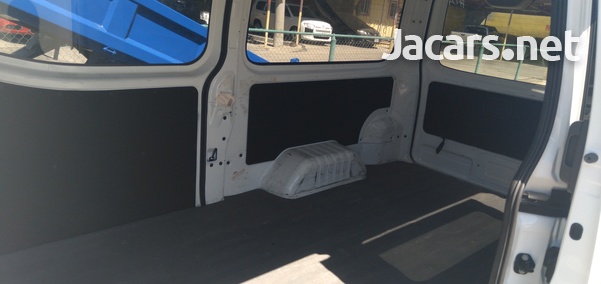 Nissan Caravan 2,0L 2015-2