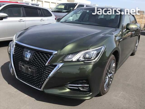 Toyota Crown 2,0L 2017-3