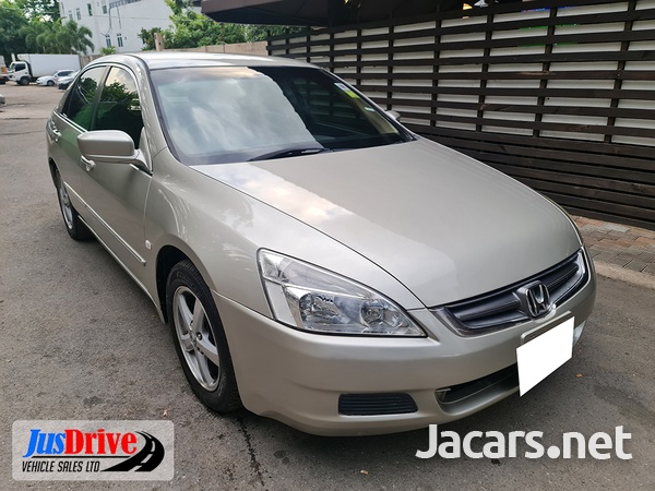 Honda Accord 2,3L 2004-1