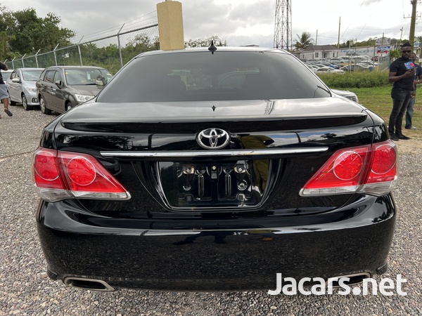 Toyota Crown 2,5L 2012-5