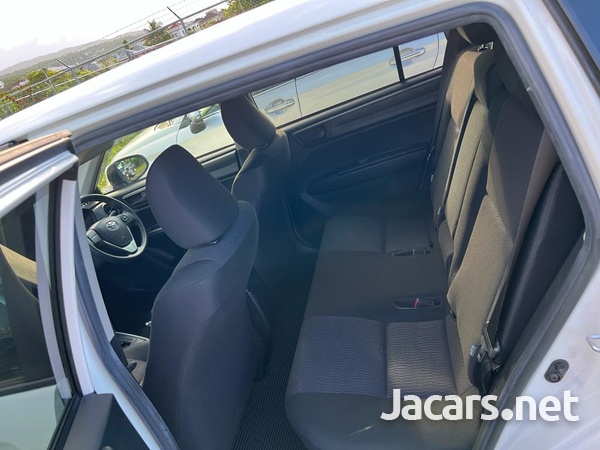 Toyota Fielder 1,5L 2017-4