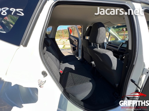 Honda Fit 1,5L 2016-13