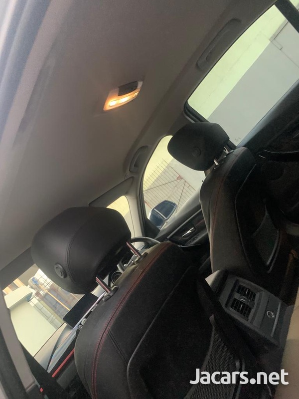 BMW 3-Series 2,0L 2012-7