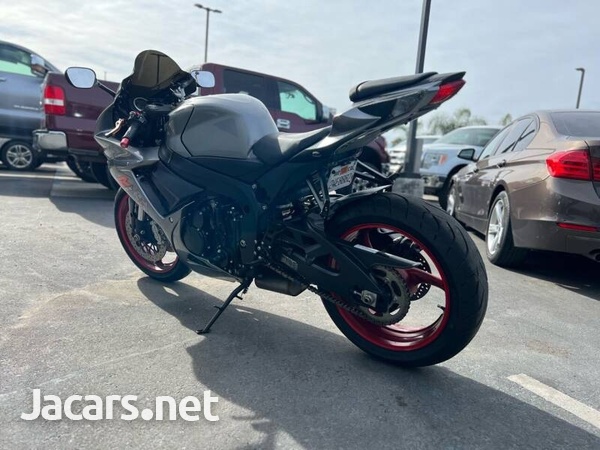 2018 Suzuki GSX-R600-2