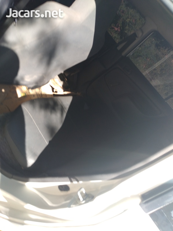 Toyota Probox 1,3L 2014-4