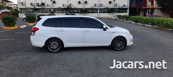Toyota Fielder 1,5L 2014-6