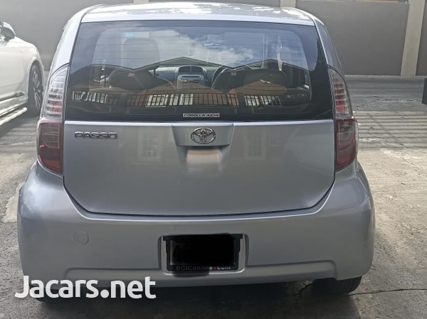 Toyota Passo 1,0L 2008-4