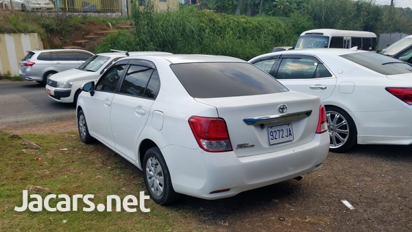 Toyota Axio 1,5L 2013-5