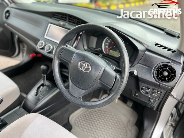 Toyota Axio 1,5L 2017-10