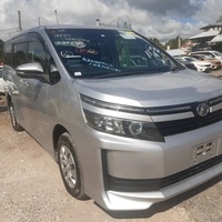 Toyota Voxy 2,0L 2014 Toyota Voxy 2,0L 2014
