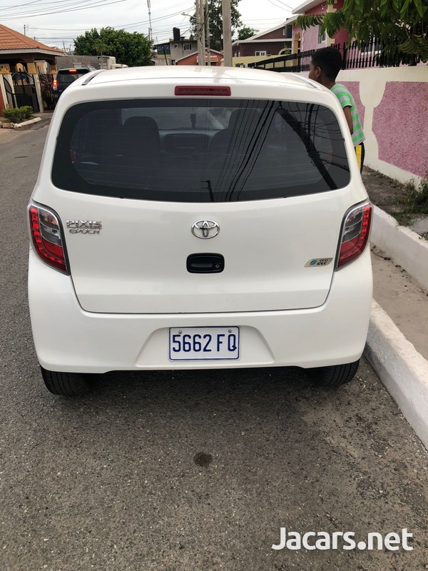 Toyota Pixis Epoch 0,5L 2012-6