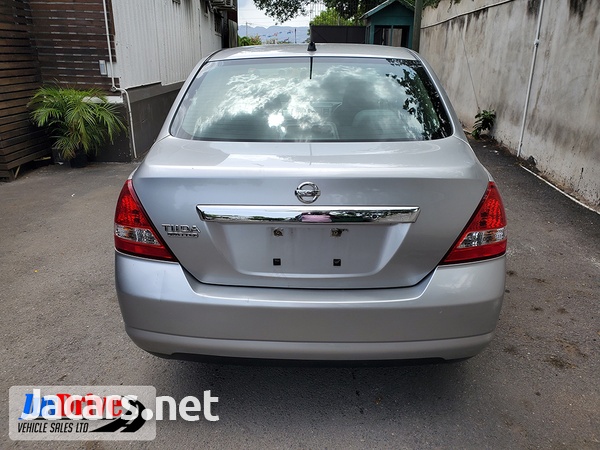 Nissan Tiida 1,5L 2007-5