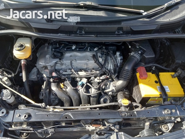 Toyota Voxy 2,0L 2010-2