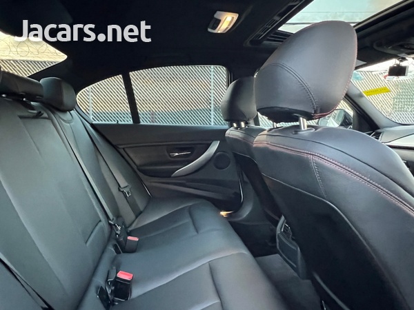 BMW 3-Series 2,0L 2014-7
