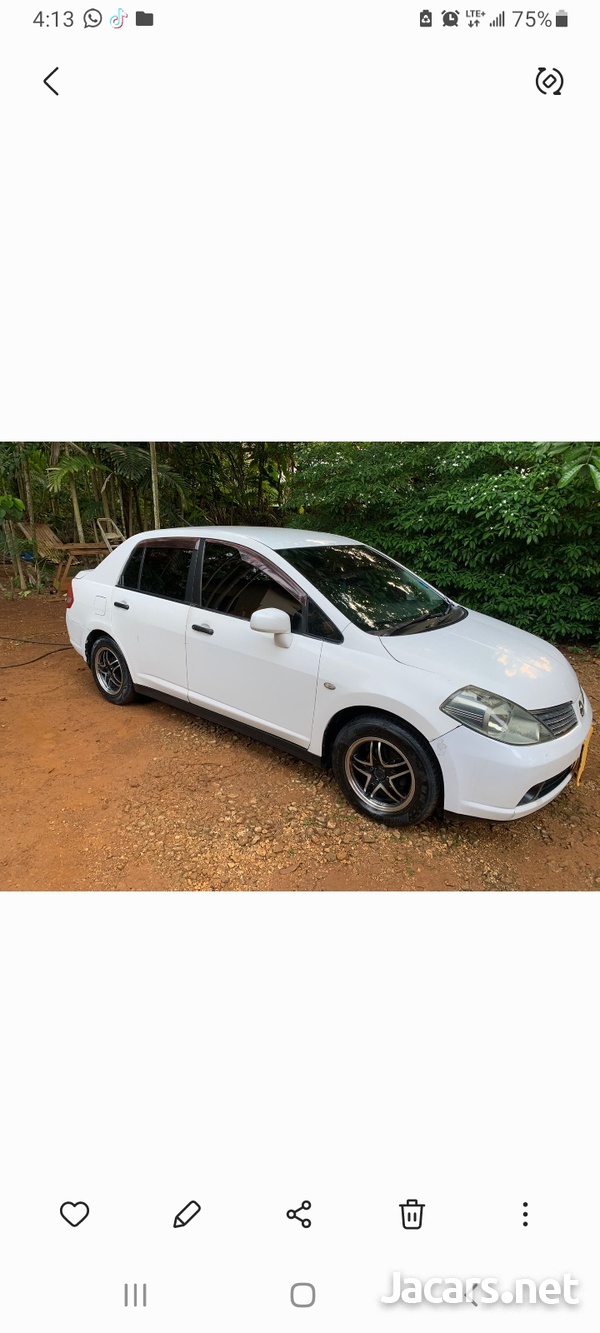 Nissan Tiida 1,5L 2007-6