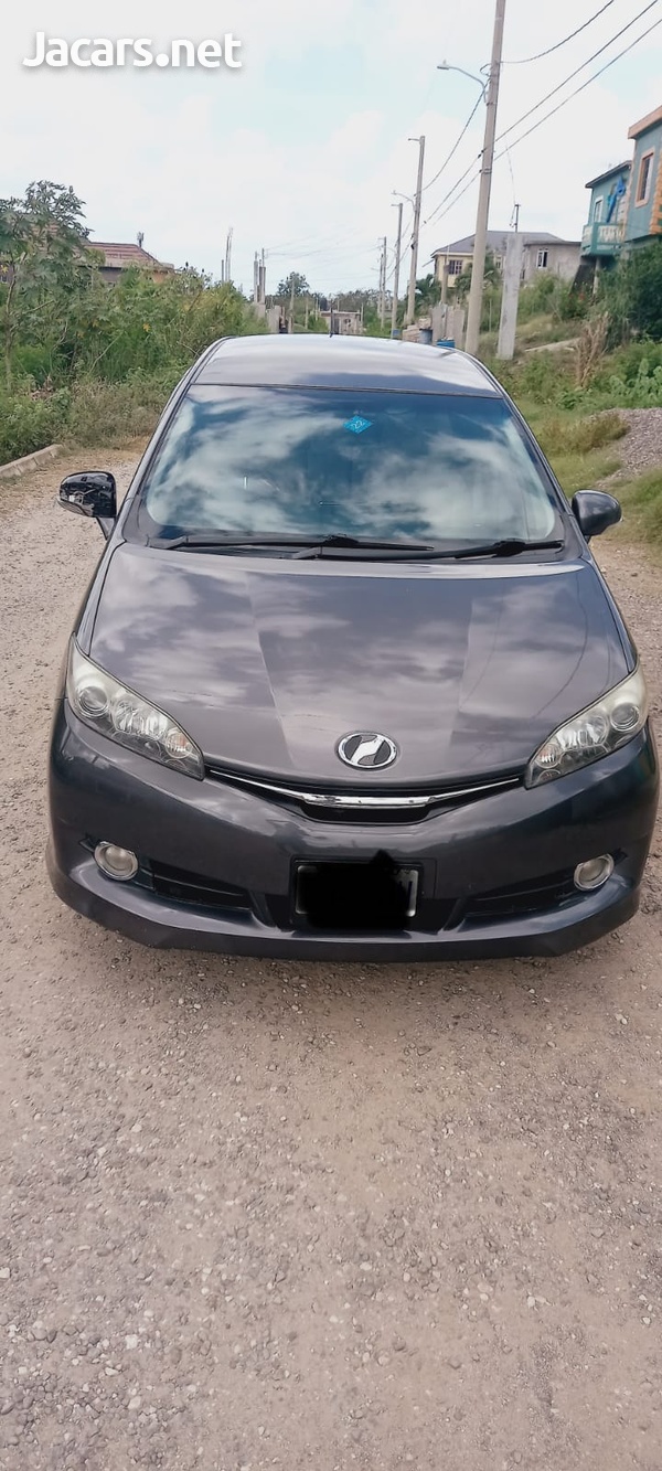 Toyota Wish 1,8L 2013-4