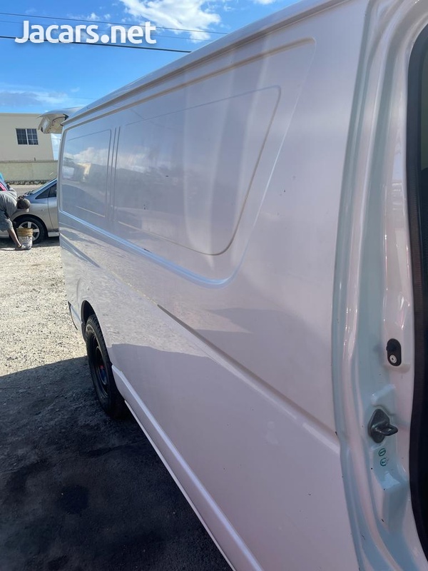 2011 Toyota Refrigerator Hiace Bus-10