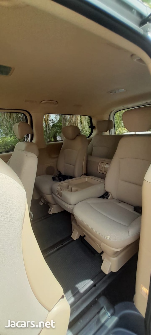 2020 Hyundai H1-4