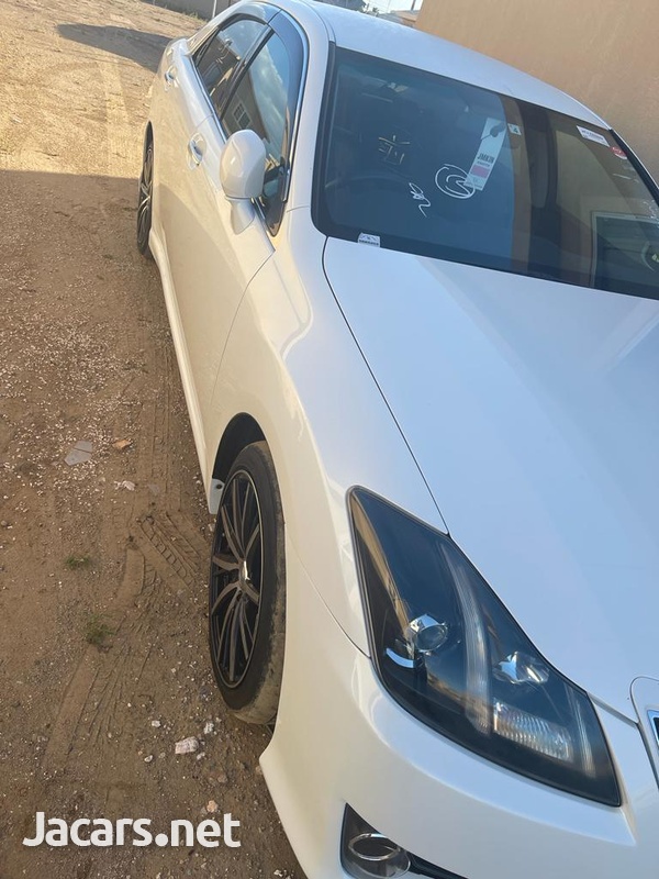 Toyota Crown 3,5L 2012-1