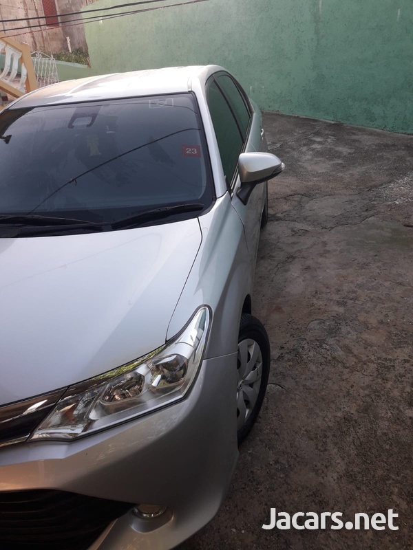 Toyota Axio 1,3L 2015-3