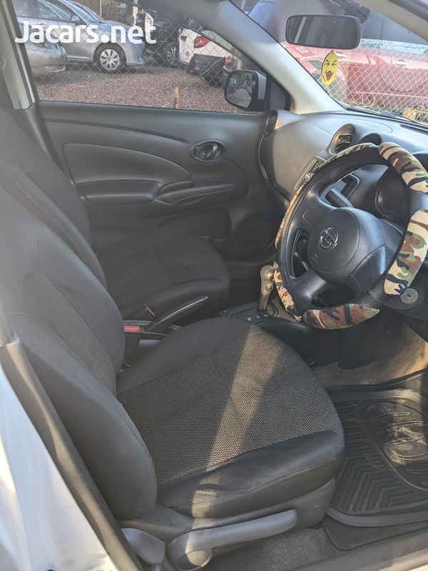 Nissan Latio 1,2L 2014-10