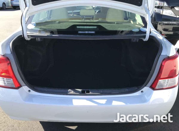 Toyota Axio 1,5L 2013-13