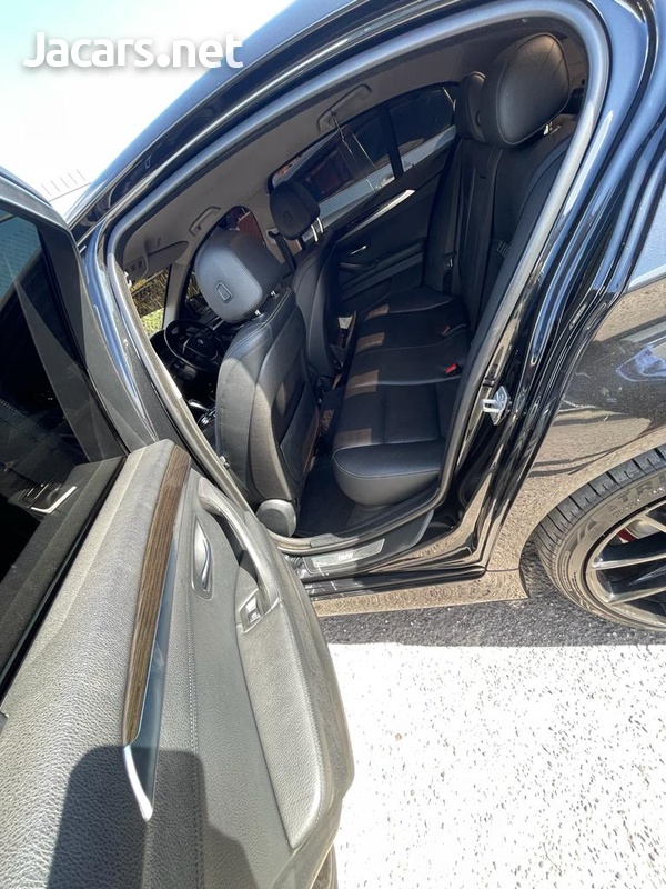 BMW 5-Series 2,0L 2014-4